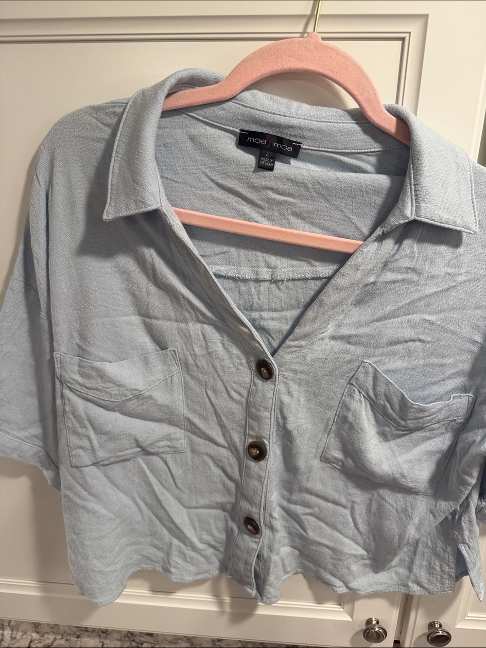 Moa Moa Cropped Light Blue Short Sleeve Button-Front Shirt